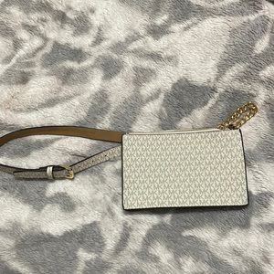 Brand new waist bag! Never used!